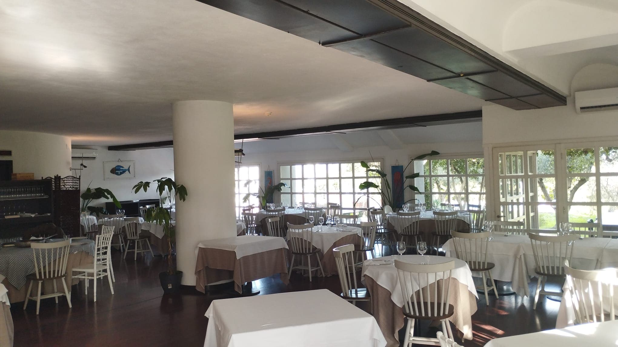 Sala ristorante della Locanda dell'Angelo ad Ameglia
